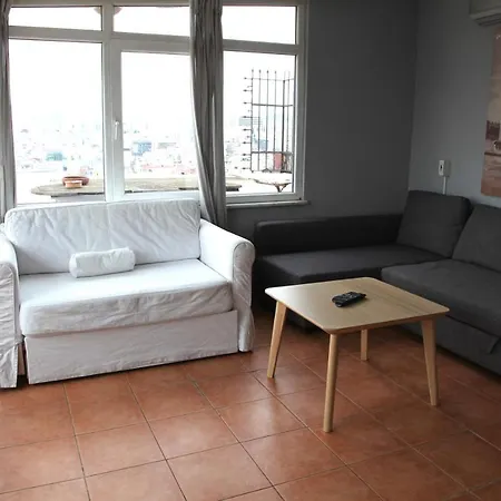 6 Romantic City View Flat With Terrace *